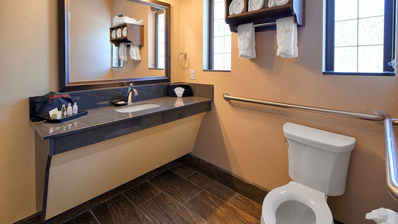 Imagen de la habitación del Hotel Best Western Plus Emerald Inn and Suites. Foto 11