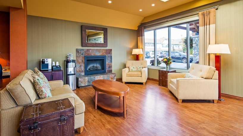 Imagen de los interiores del Hotel Best Western Plus Emerald Isle. Foto 18