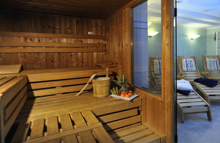 Imagen de la piscina del Hotel Best Western Plus Excelsior. Foto 14