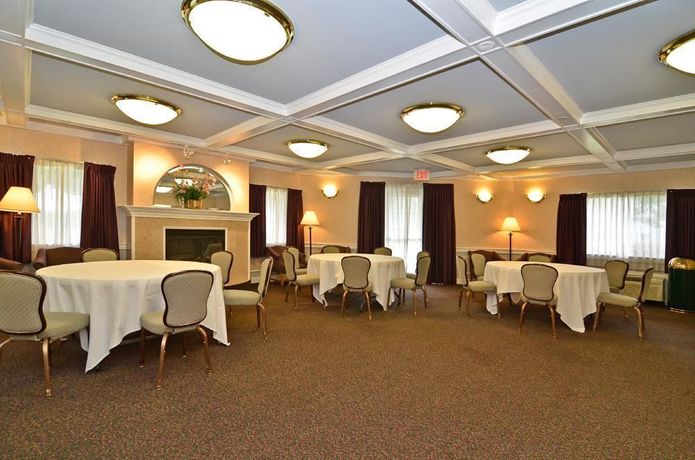 Imagen de los interiores del Hotel Best Western Plus Executive Court Inn And Conferen. Foto 12