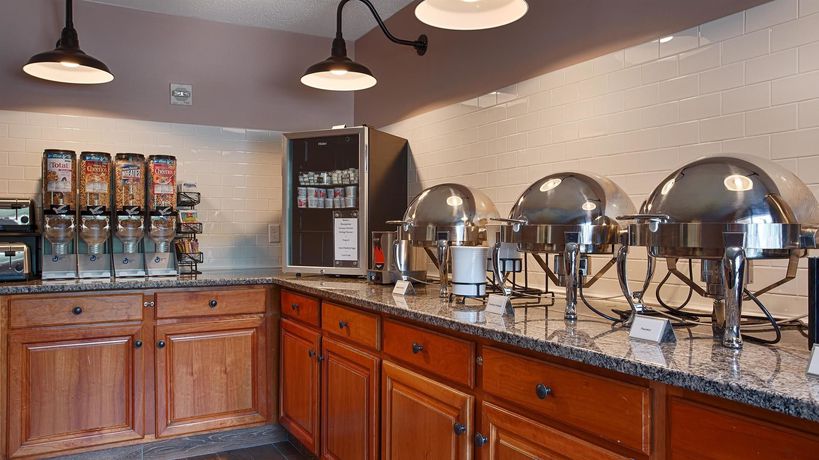 Imagen del bar/restaurante del Hotel Best Western Plus Executive Court Inn And Conferen. Foto 6