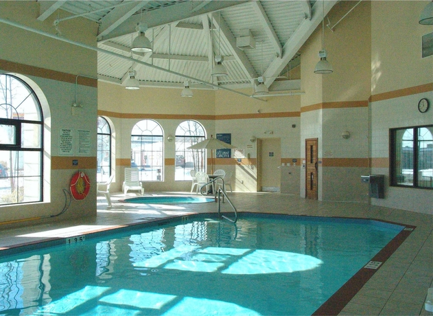 Imagen de la piscina del Hotel Best Western Plus Executive Inn, SCARBOROUGH. Foto 15