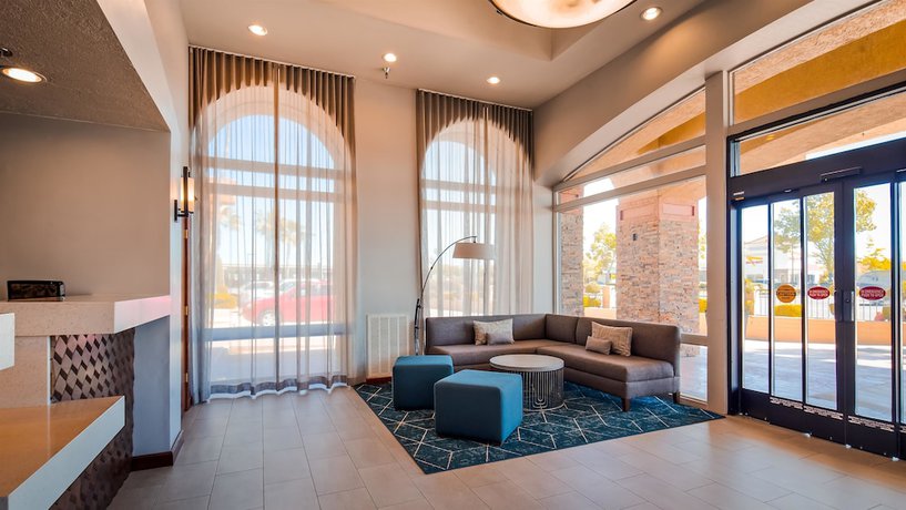 Imagen de los interiores del Hotel Best Western Plus Executive Inn and Suites. Foto 20