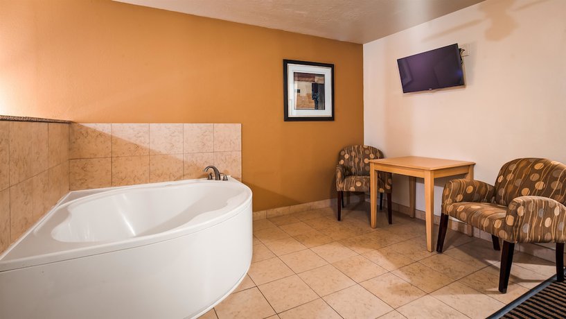 Imagen de la habitación del Hotel Best Western Plus Executive Inn and Suites. Foto 14