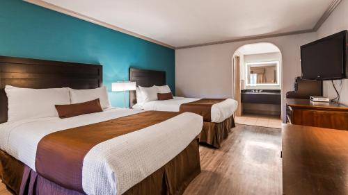 Imagen general del Hotel Best Western Plus Executive Suites. Foto 2