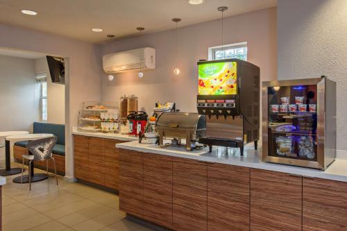 Imagen general del Hotel Best Western Plus Executive Suites. Foto 5