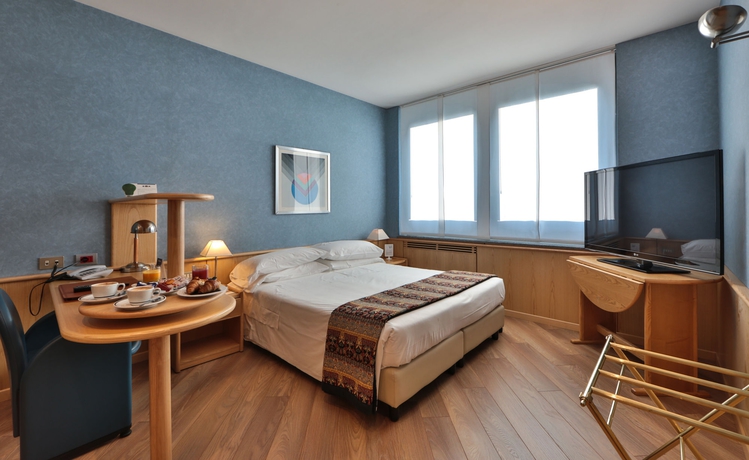 Imagen de la habitación del Hotel Best Western Plus Executive and Suites. Foto 11