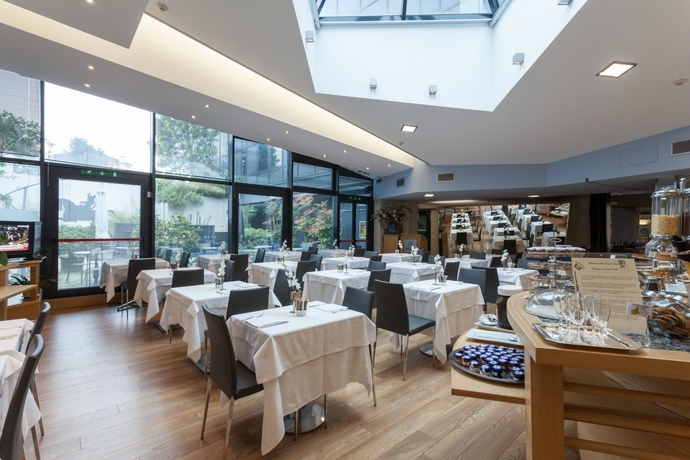 Imagen del bar/restaurante del Hotel Best Western Plus Executive and Suites. Foto 4