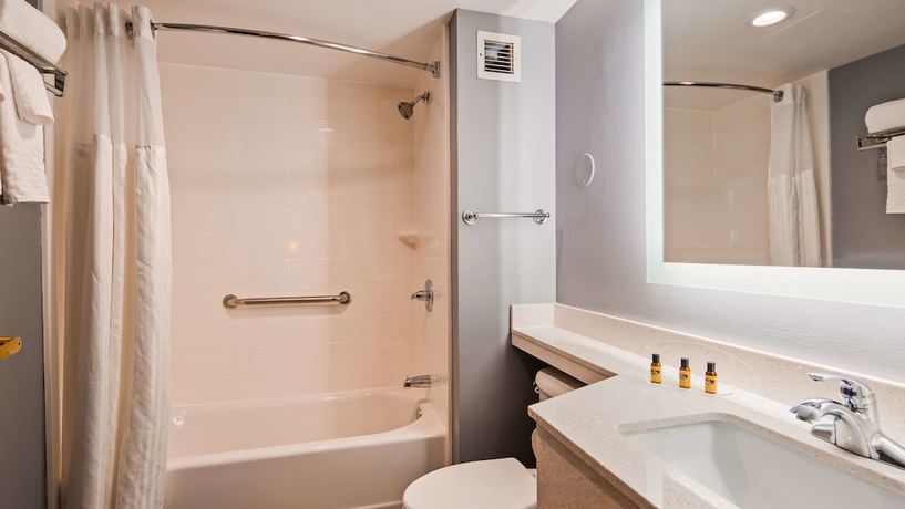 Imagen de la habitación del Hotel Best Western Plus Fairfield. Foto 10