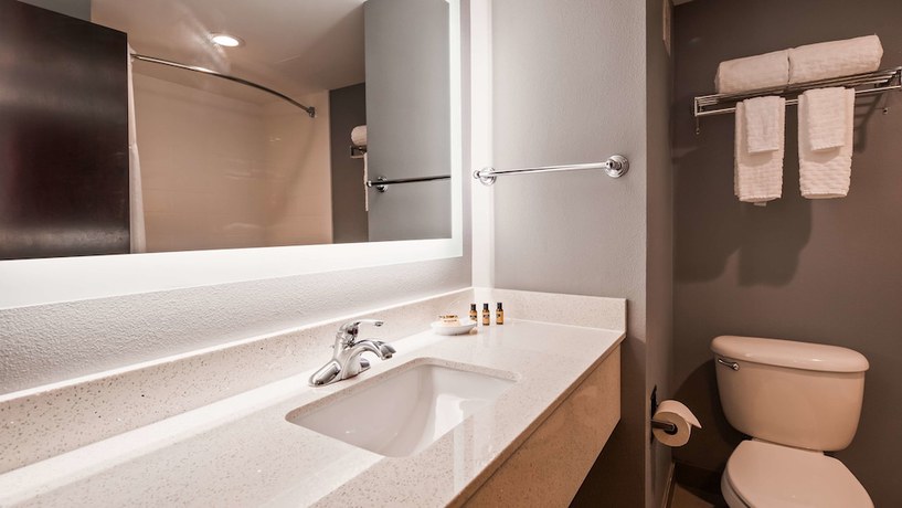 Imagen de la habitación del Hotel Best Western Plus Fairfield. Foto 12