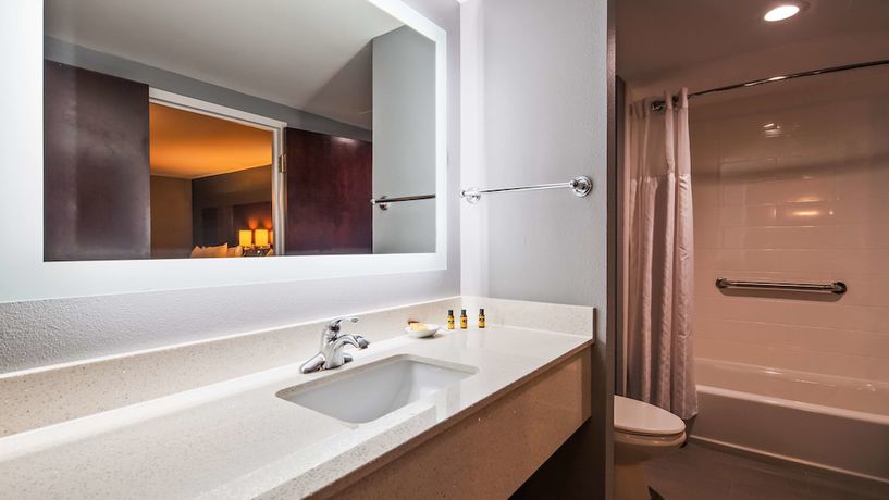 Imagen de la habitación del Hotel Best Western Plus Fairfield. Foto 14