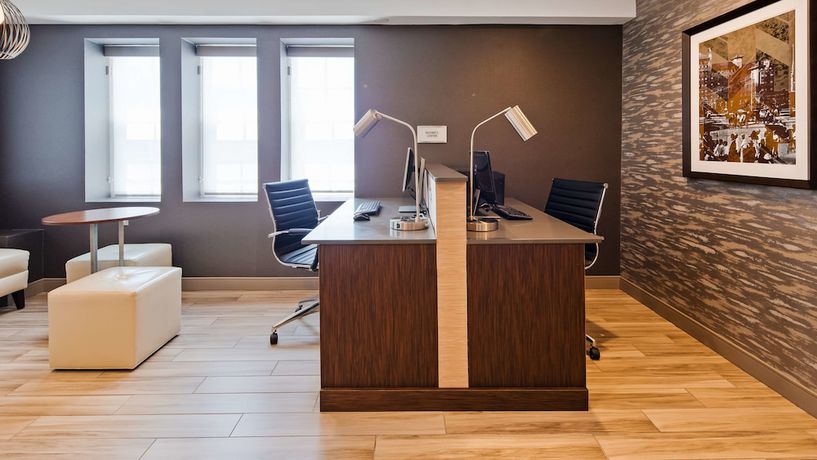Imagen de los interiores del Hotel Best Western Plus Fairfield. Foto 20