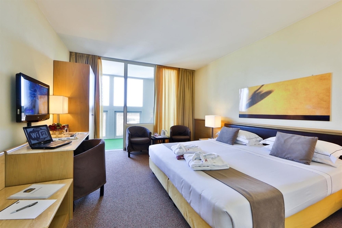 Imagen general del Hotel Best Western Plus Farnese. Foto 3