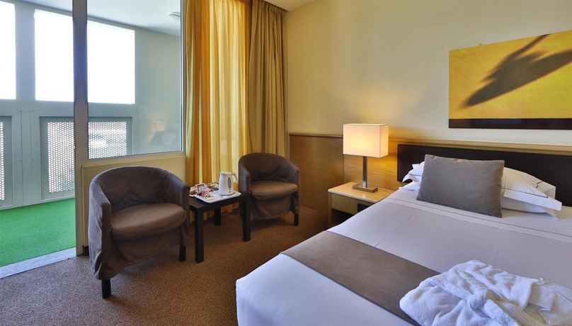 Imagen de la habitación del Hotel Best Western Plus Farnese. Foto 12