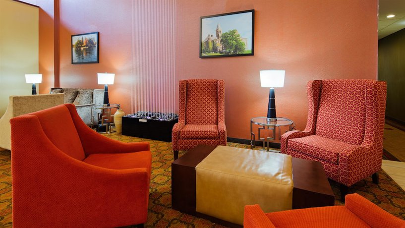Imagen de los interiores del Hotel Best Western Plus Finger Lakes Inn & Suites. Foto 19