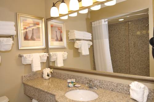 Imagen de la habitación del Hotel Best Western Plus First Coast Inn and Suites. Foto 5