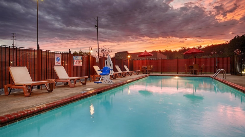Imagen de la piscina del Hotel Best Western Plus Gadsden and Suites. Foto 19