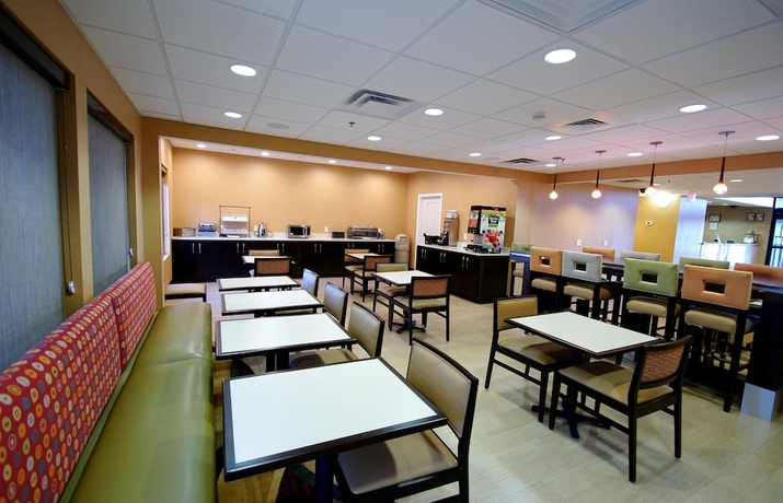 Imagen del bar/restaurante del Hotel Best Western Plus Gadsden and Suites. Foto 3