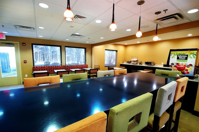 Imagen del bar/restaurante del Hotel Best Western Plus Gadsden and Suites. Foto 4
