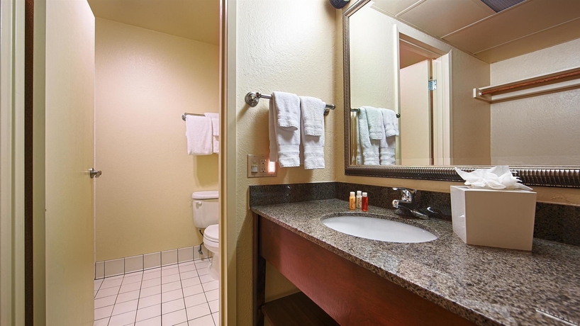 Imagen de la habitación del Hotel Best Western Plus Garden Court Inn. Foto 6