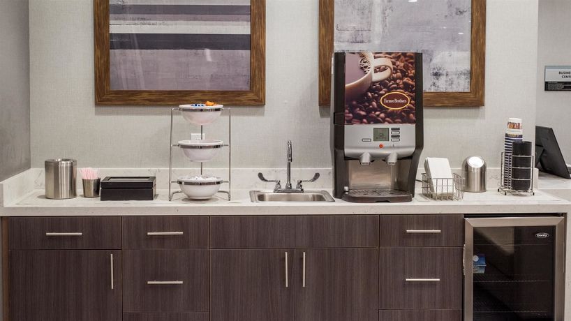 Imagen de los interiores del Hotel Best Western Plus Gardena Inn And Suites. Foto 16