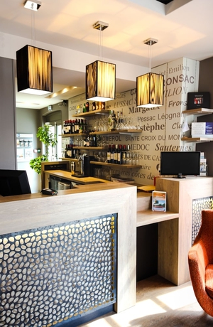 Imagen de los interiores del Hotel Best Western Plus Gare Saint Jean. Foto 17