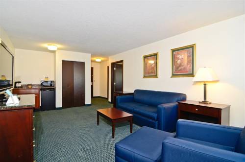 Imagen de la habitación del Hotel Best Western Plus Gas City. Foto 16