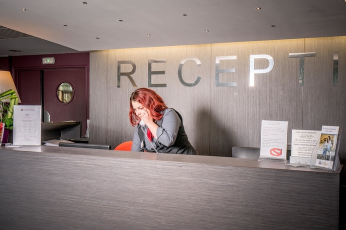 Imagen de los interiores del Hotel Best Western Plus Gergovie. Foto 14