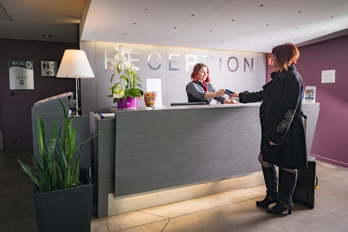 Imagen de los interiores del Hotel Best Western Plus Gergovie. Foto 15