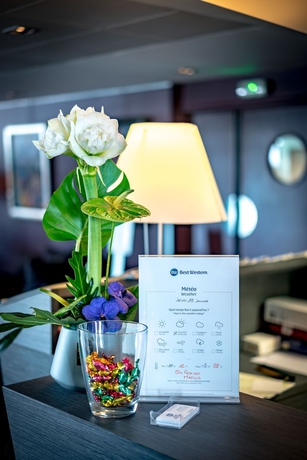 Imagen de los interiores del Hotel Best Western Plus Gergovie. Foto 17