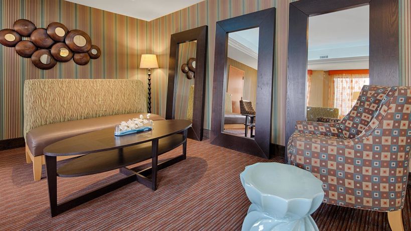 Imagen de los interiores del Hotel Best Western Plus Glen Allen Inn. Foto 11