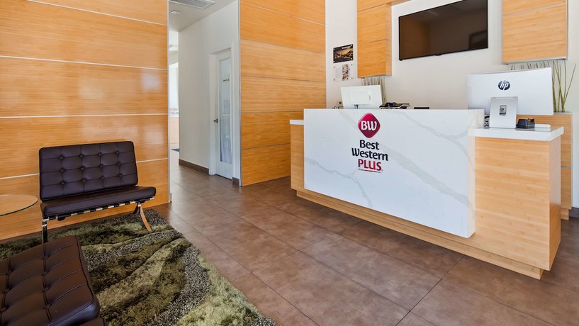 Imagen de los interiores del Hotel Best Western Plus Glendale. Foto 20