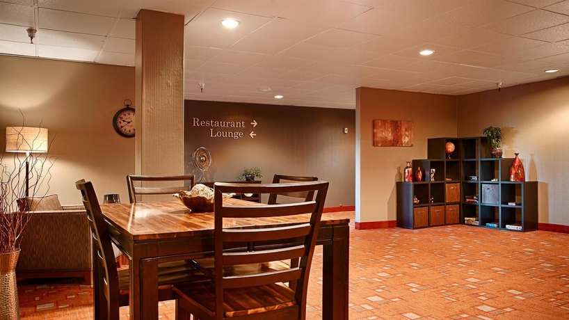 Imagen de los interiores del Hotel Best Western Plus Golden Lion. Foto 8