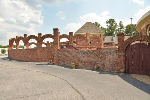 Imagen general del Hotel Best Western Plus Governor's Inn. Foto 4