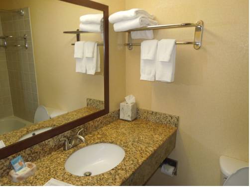 Imagen de la habitación del Hotel Best Western Plus Hannaford Inn & Suites. Foto 6