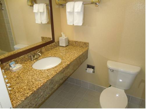 Imagen de la habitación del Hotel Best Western Plus Hannaford Inn & Suites. Foto 7
