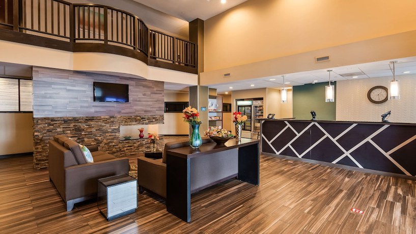 Imagen de los interiores del Hotel Best Western Plus Harrisburg East Inn And Suites. Foto 20