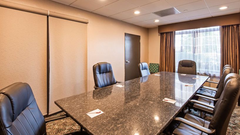 Imagen de la habitación del Hotel Best Western Plus Harrisburg East Inn And Suites. Foto 4