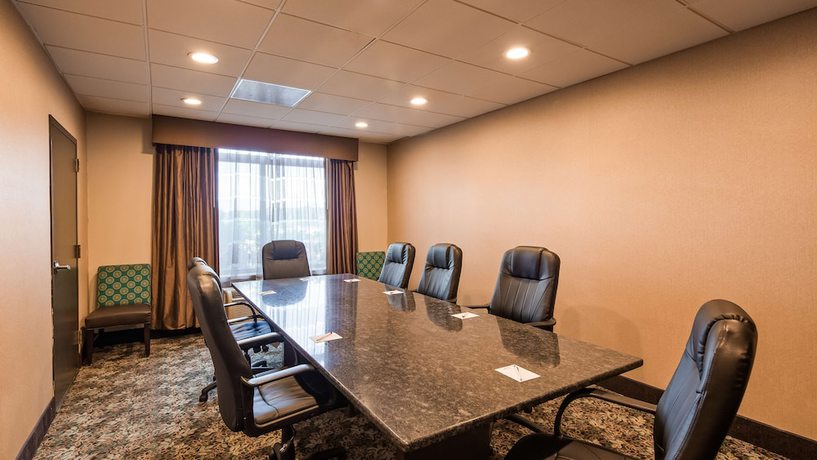 Imagen de la habitación del Hotel Best Western Plus Harrisburg East Inn And Suites. Foto 8