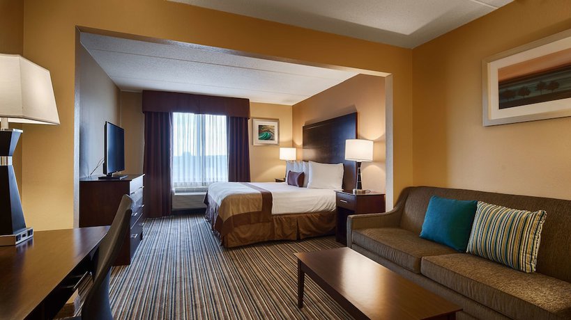 Imagen de la habitación del Hotel Best Western Plus Harrisburg East Inn And Suites. Foto 11