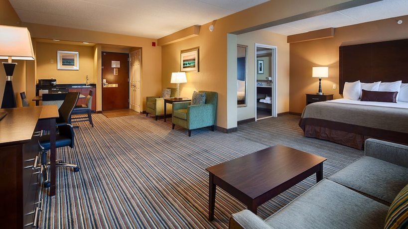 Imagen de la habitación del Hotel Best Western Plus Harrisburg East Inn And Suites. Foto 12