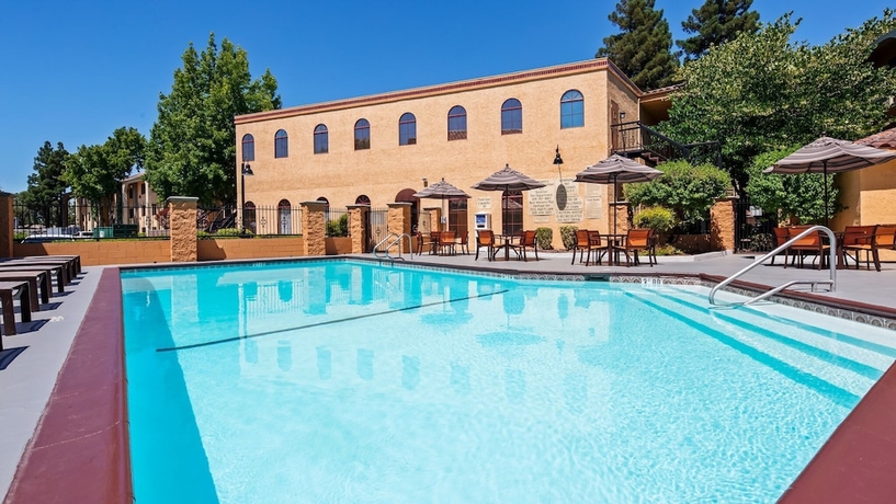 Imagen de la piscina del Hotel Best Western Plus Heritage Inn, Stockton. Foto 15