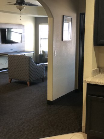 Imagen de la habitación del Hotel Best Western Plus Hill Country Suites. Foto 15