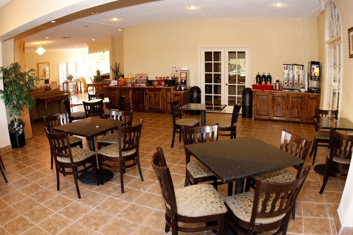 Imagen del bar/restaurante del Hotel Best Western Plus Hill House. Foto 2