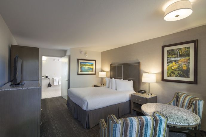 Imagen de la habitación del Hotel Best Western Plus Hilltop Inn. Foto 11