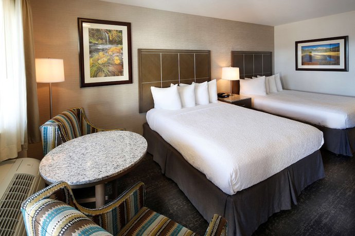 Imagen de la habitación del Hotel Best Western Plus Hilltop Inn. Foto 14