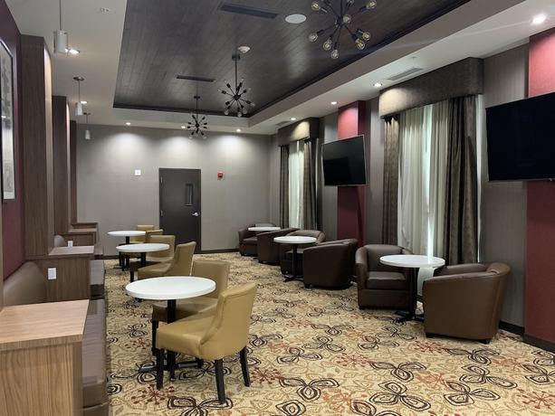 Imagen de los interiores del Hotel Best Western Plus Hinton Inn And Suites. Foto 17