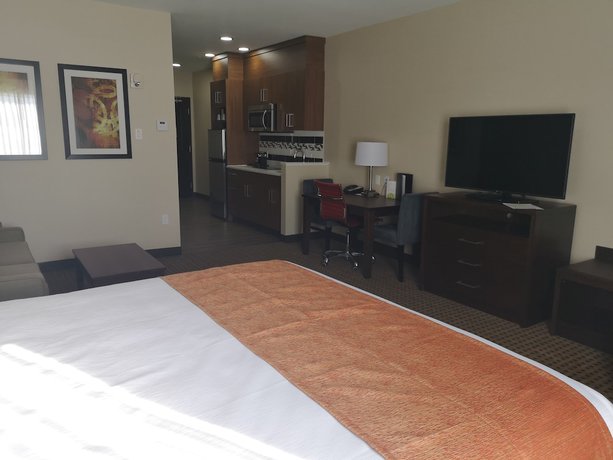 Imagen de la habitación del Hotel Best Western Plus Hinton Inn And Suites. Foto 6