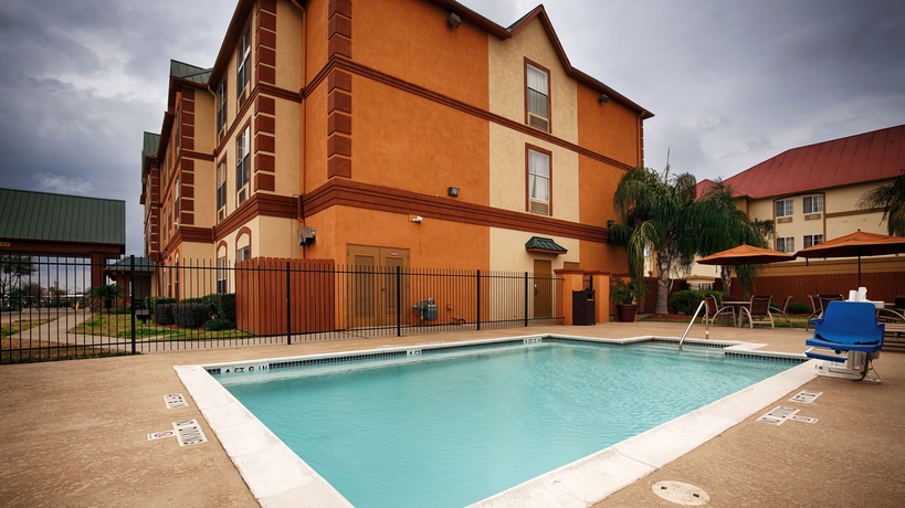 Imagen de la piscina del Hotel Best Western Plus Hobby Airport Inn and Suites. Foto 13