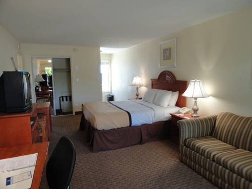 Imagen de la habitación del Hotel Best Western Plus Holiday Sands Inn and Suites. Foto 12